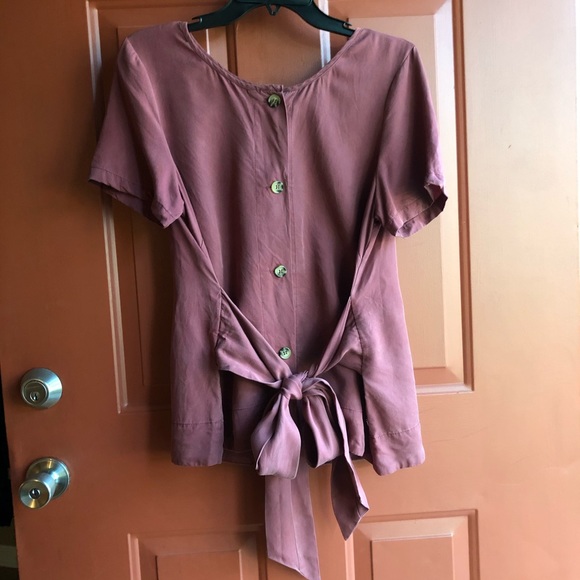 Tops - Tie-waist mauve top